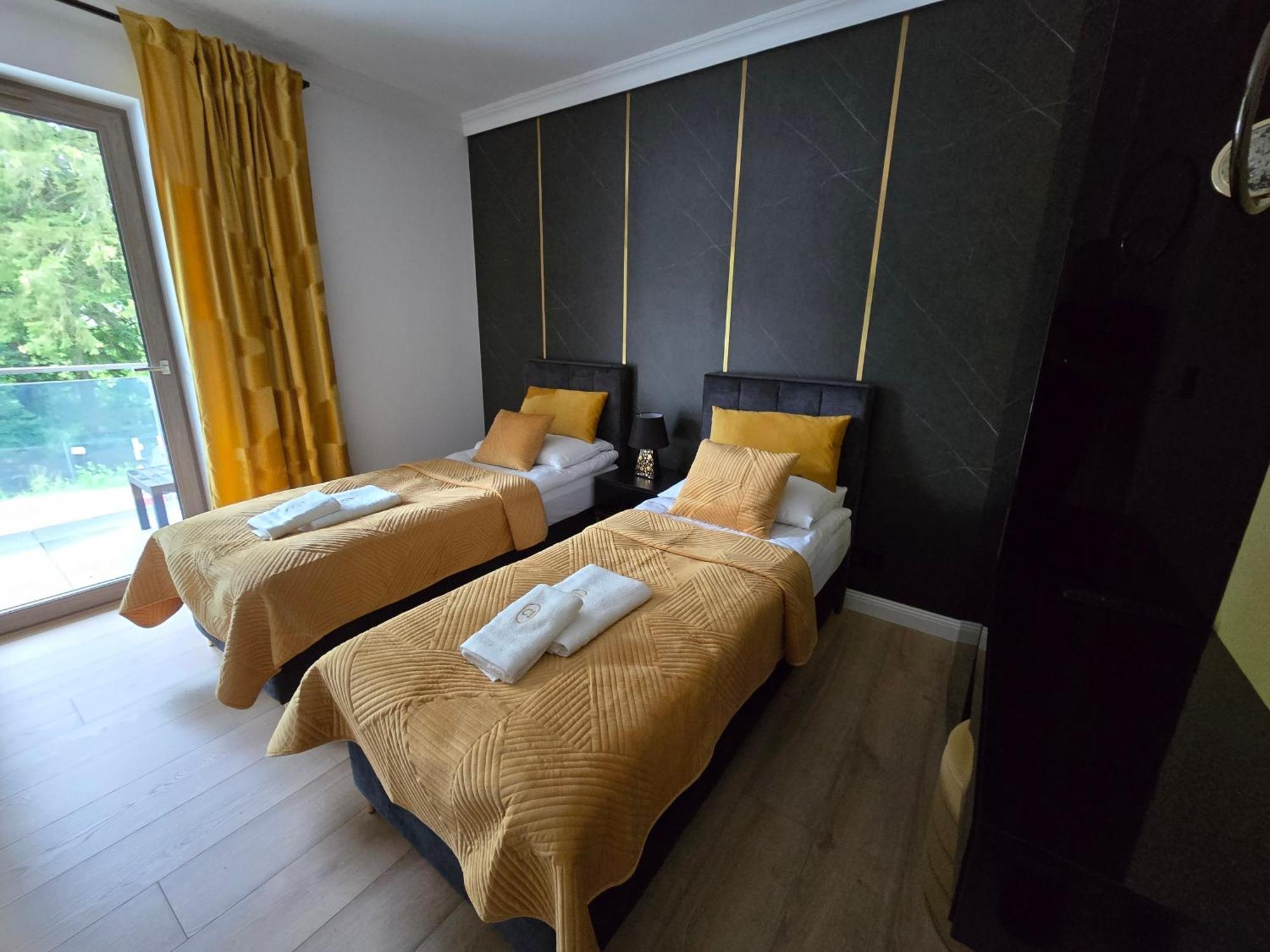 Apartament Stone Hill Z Basenem I Widokiem Na Gory 斯克拉斯卡波伦巴 外观 照片