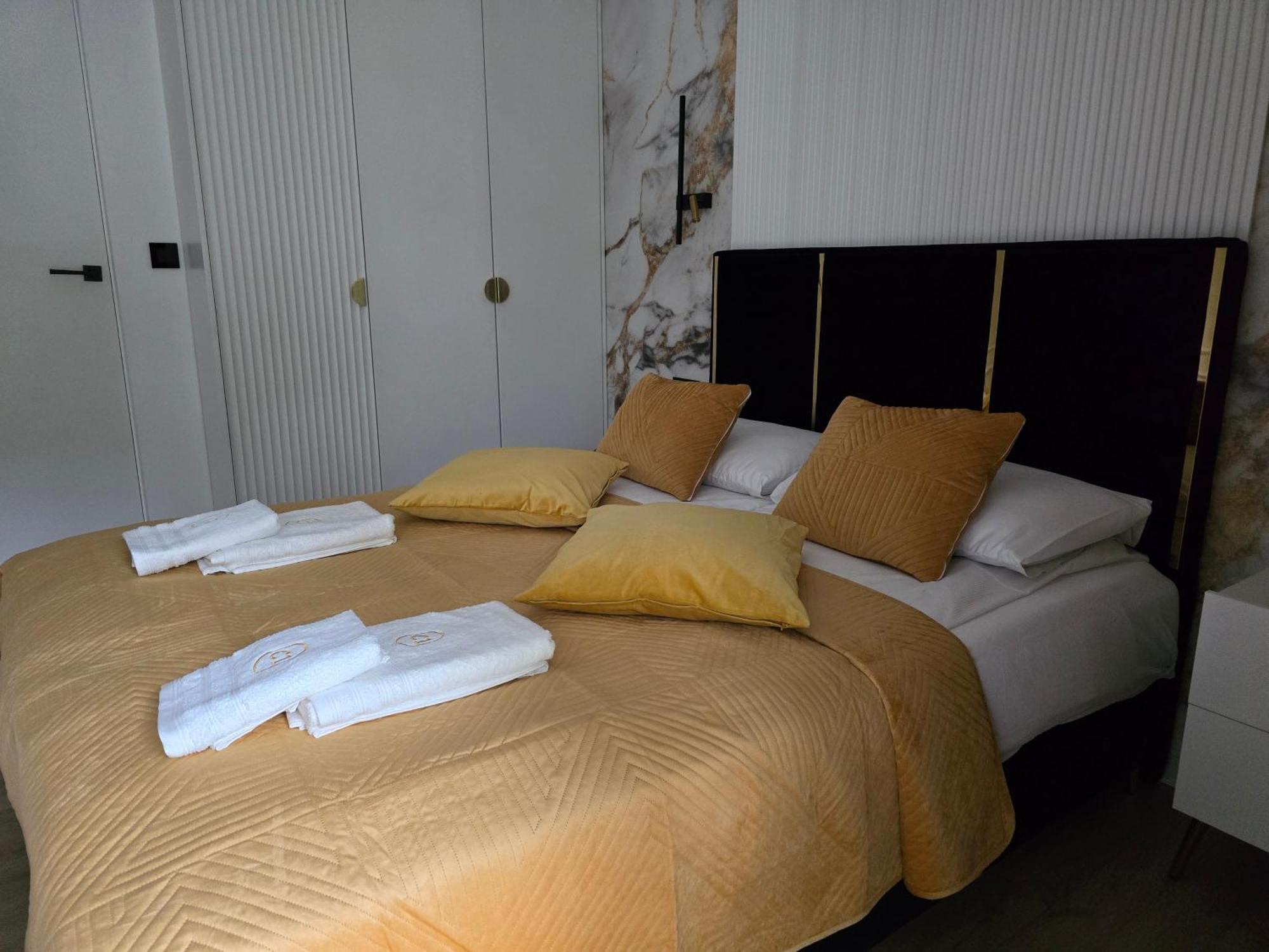 Apartament Stone Hill Z Basenem I Widokiem Na Gory 斯克拉斯卡波伦巴 外观 照片
